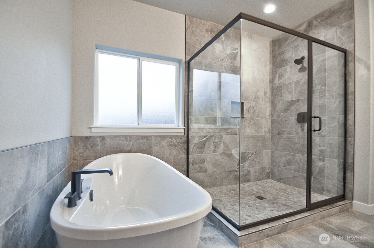 900 Barbara Lane , Centralia, WA 98531