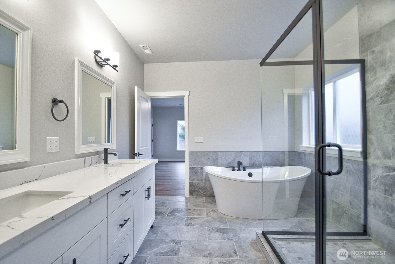 900 Barbara Lane , Centralia, WA 98531