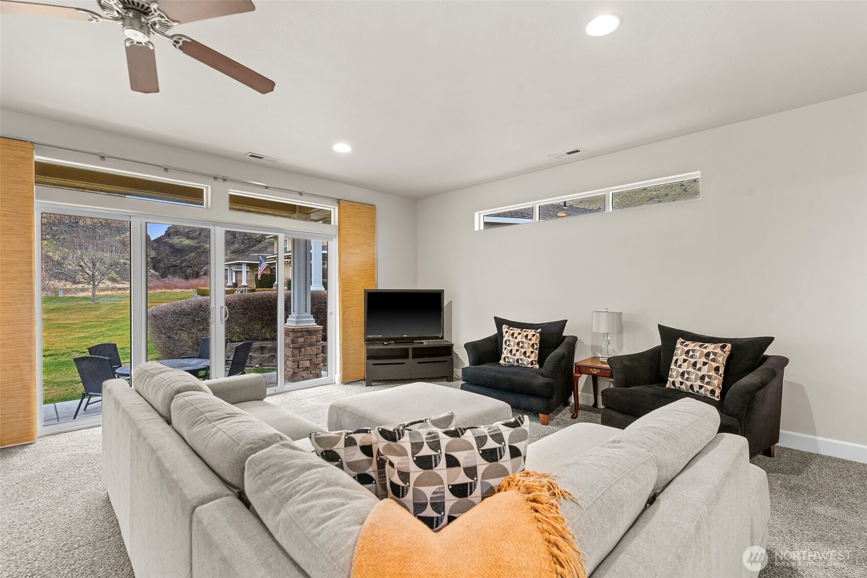 9270 Canyon Drive NW #C16, Quincy, WA 98848