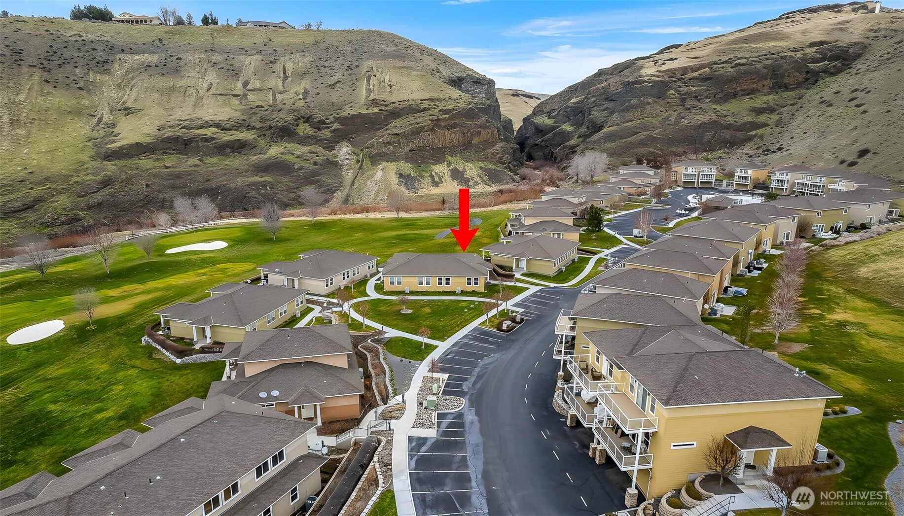 9270 Canyon Drive NW #C16, Quincy, WA 98848