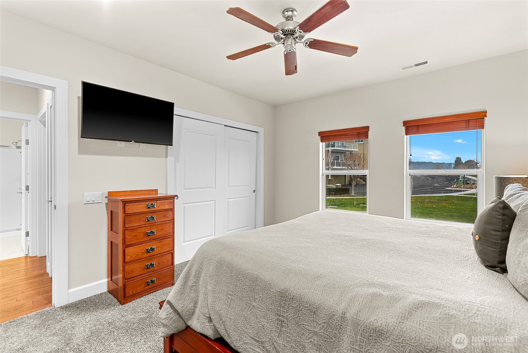 9270 Canyon Drive NW #C16, Quincy, WA 98848