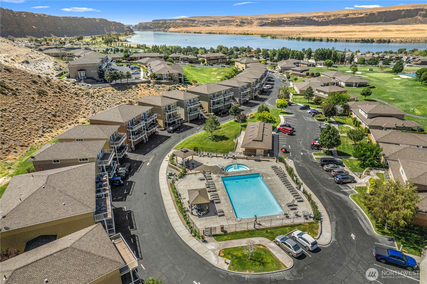 9270 Canyon Drive NW #C16, Quincy, WA 98848