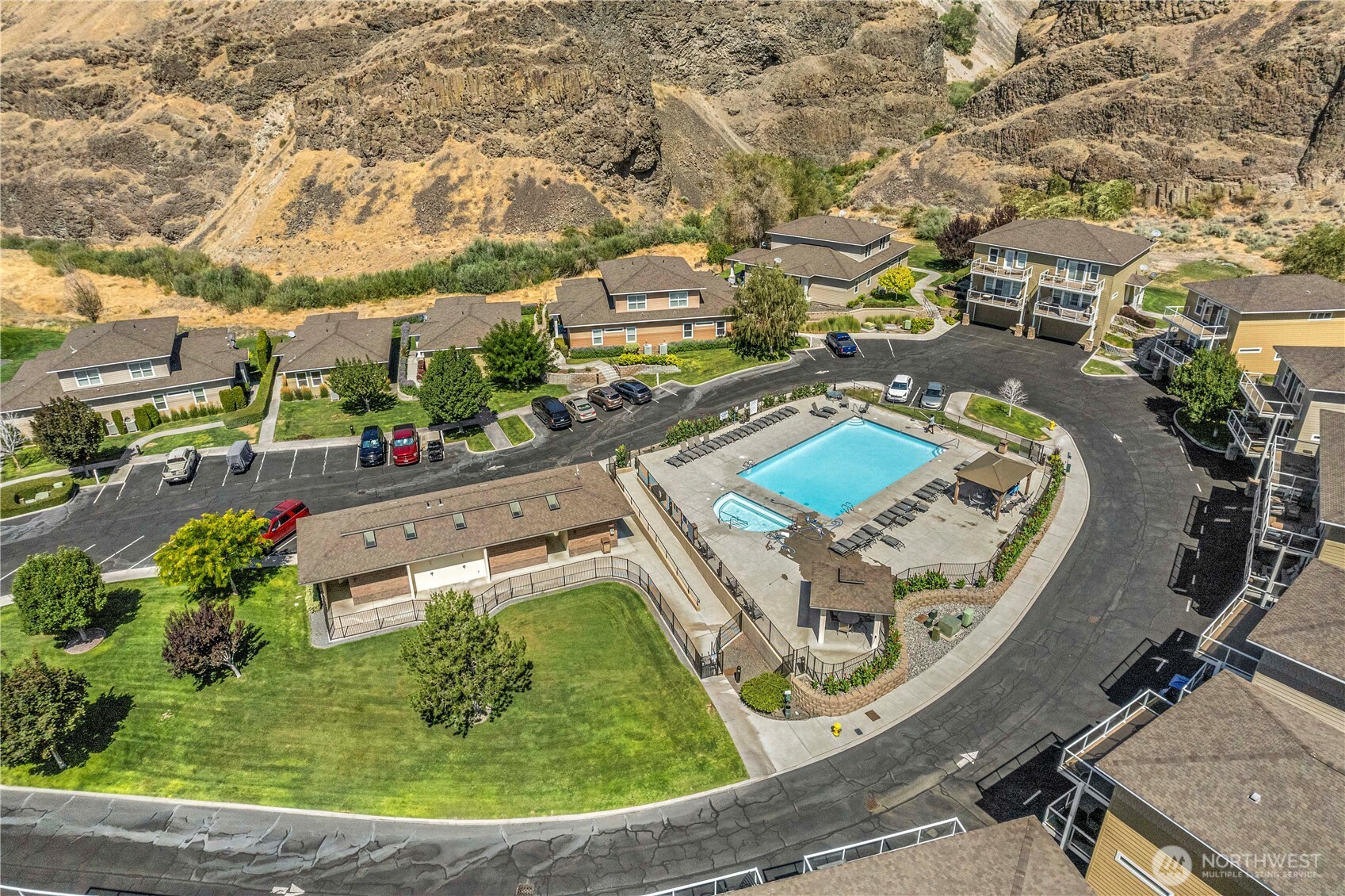 9270 Canyon Drive NW #C16, Quincy, WA 98848