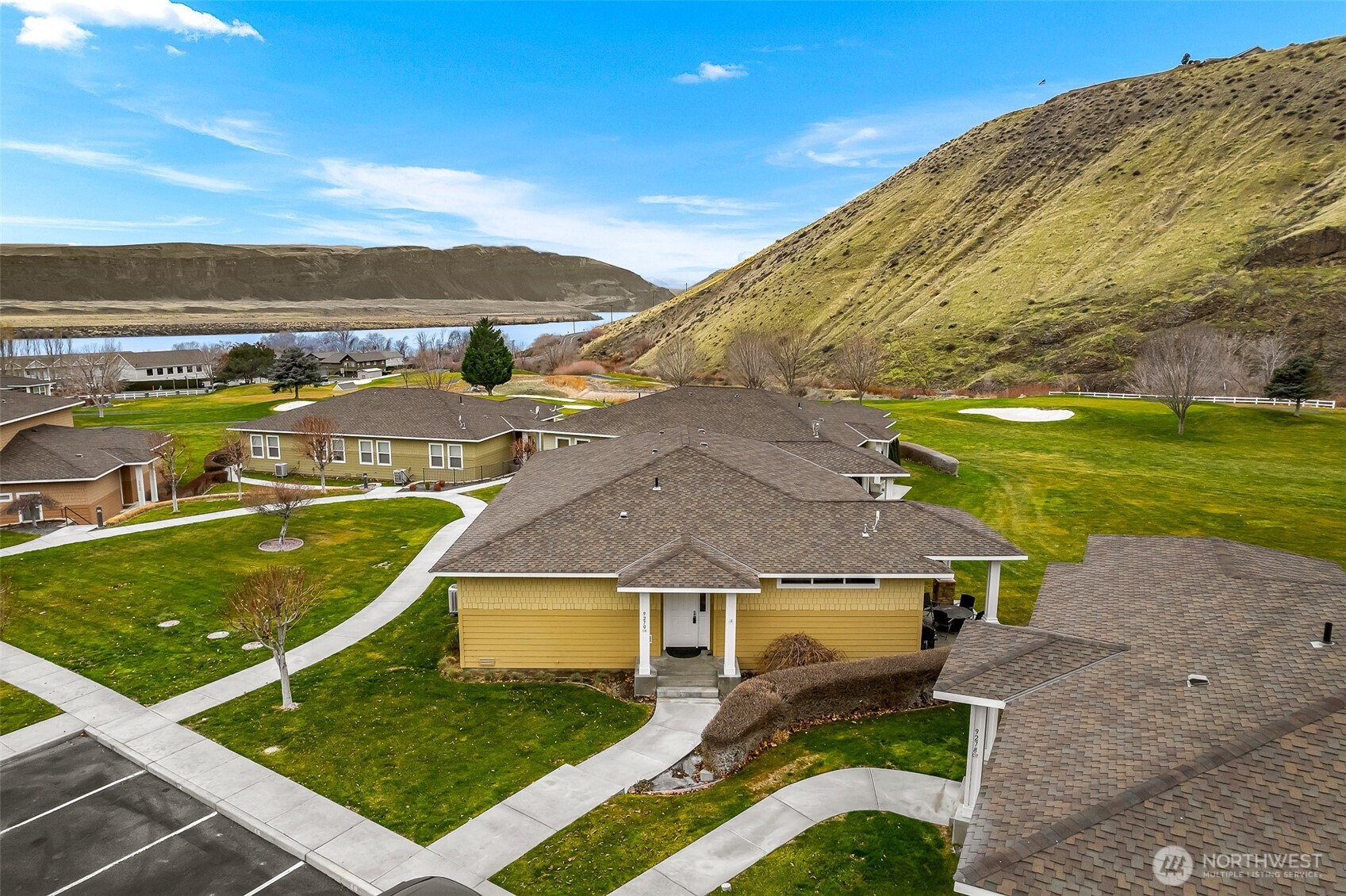 9270 Canyon Drive NW #C16, Quincy, WA 98848