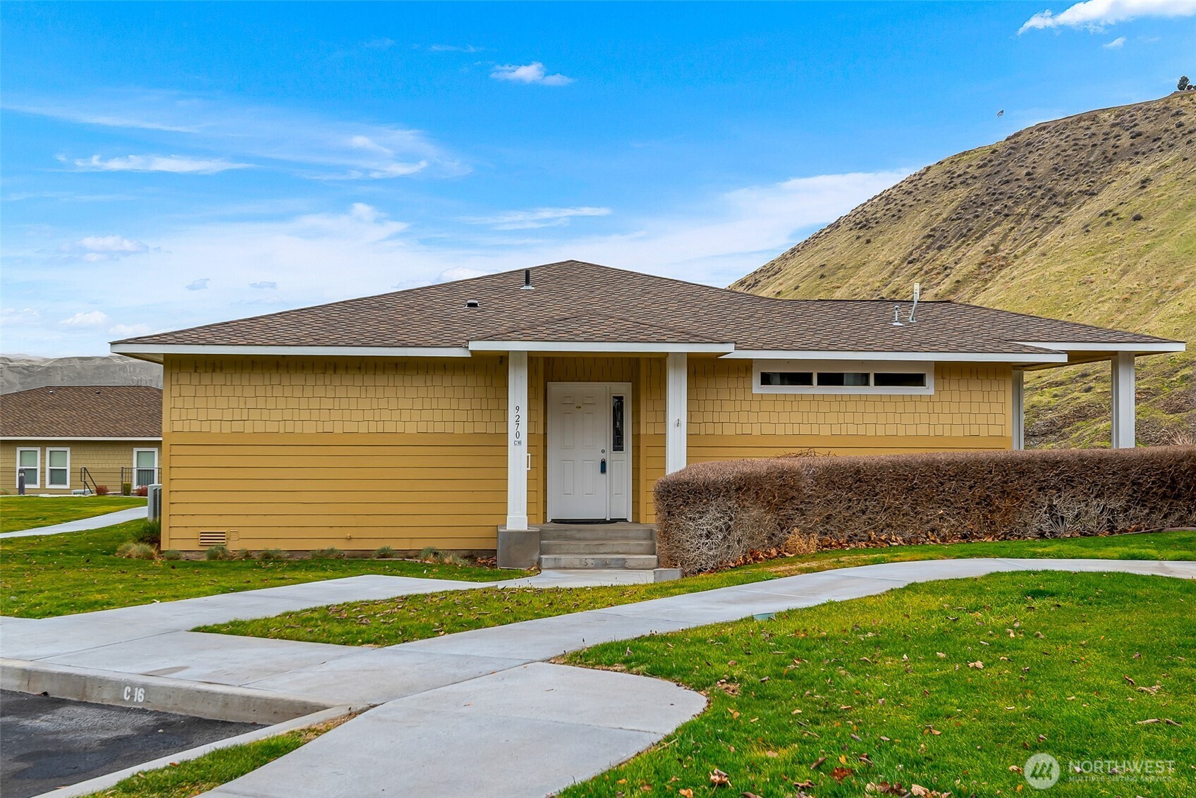 9270 Canyon Drive NW #C16, Quincy, WA 98848