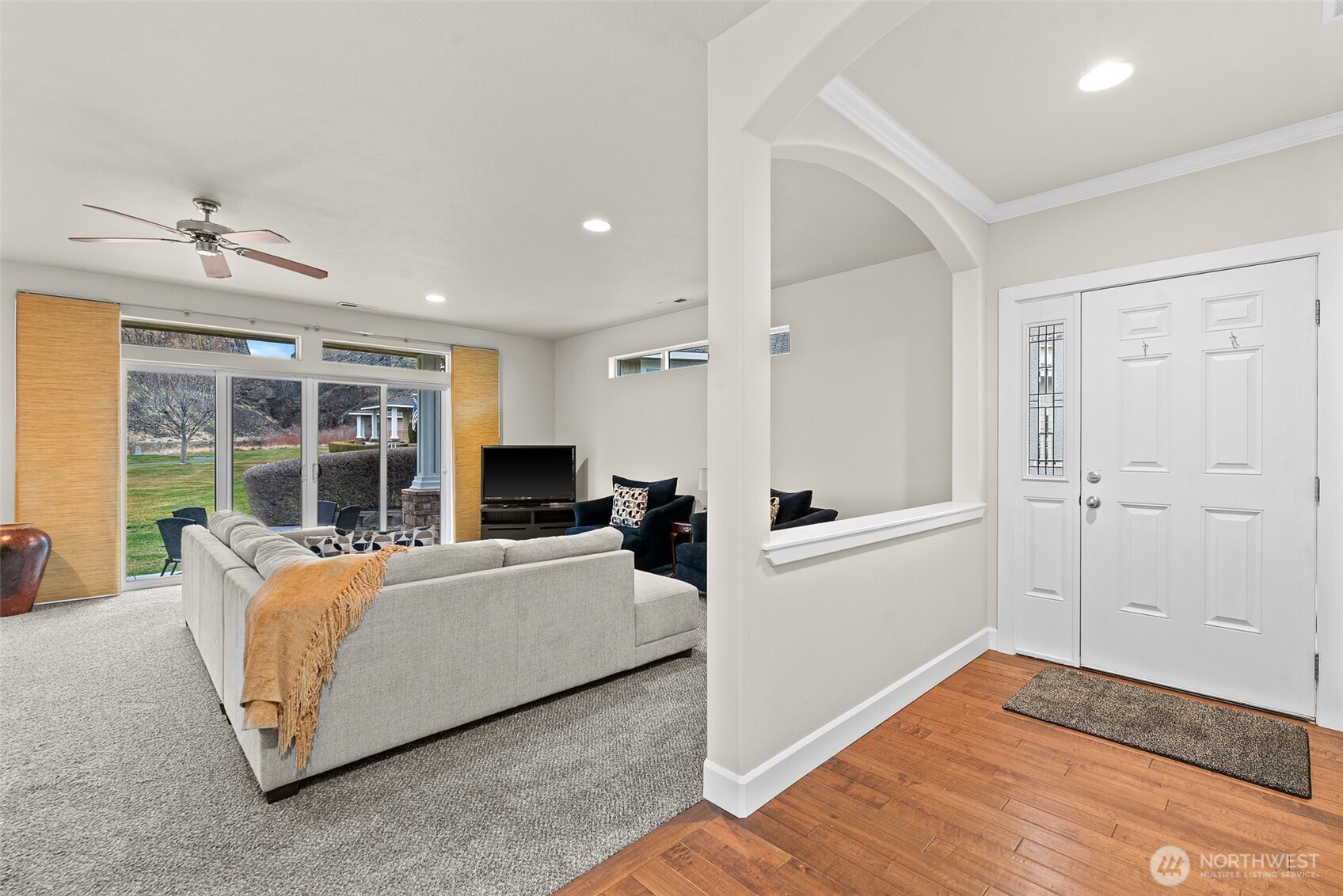 9270 Canyon Drive NW #C16, Quincy, WA 98848