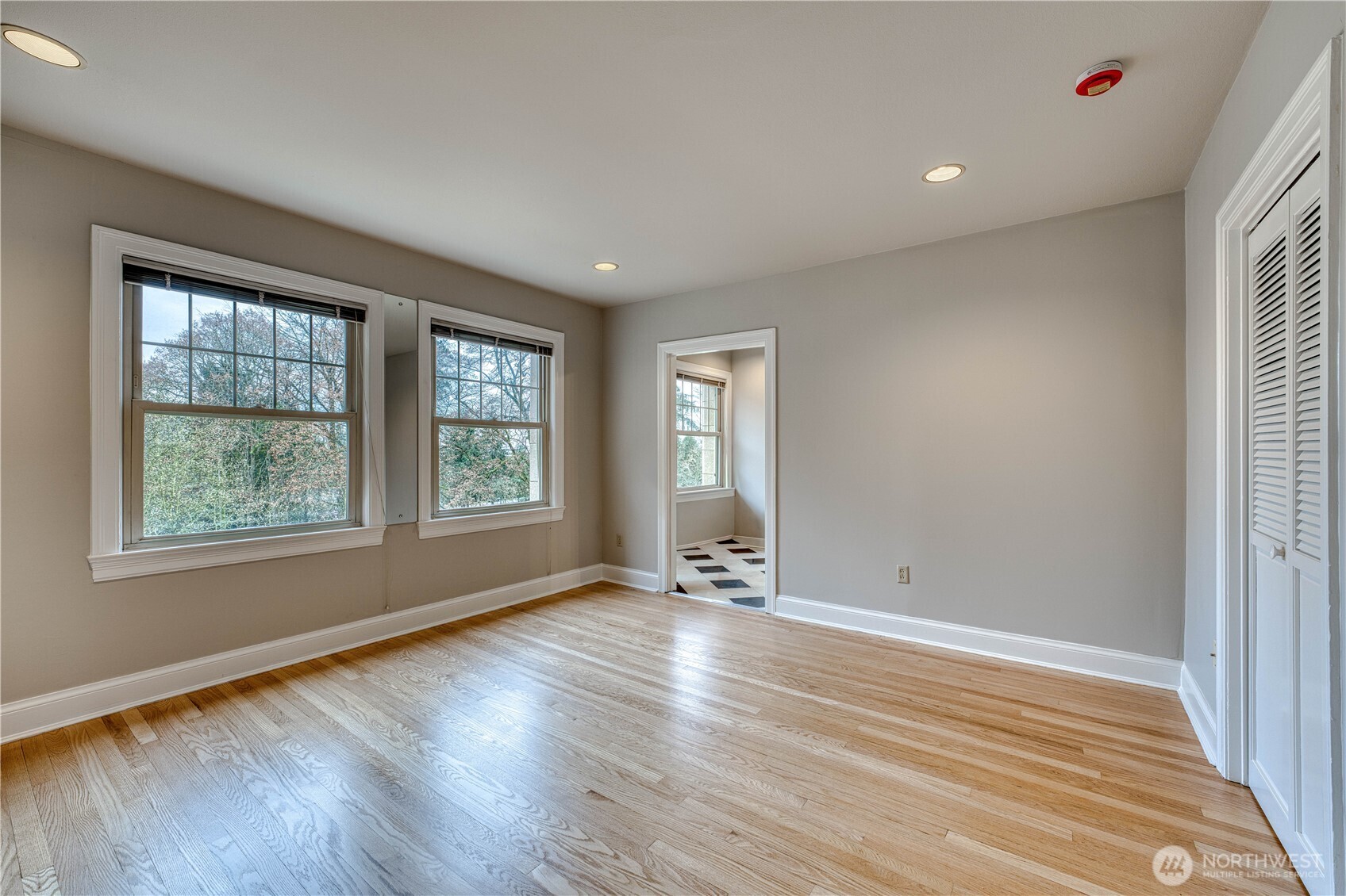 5810 Cowen Place NE #301, Seattle, WA 98105