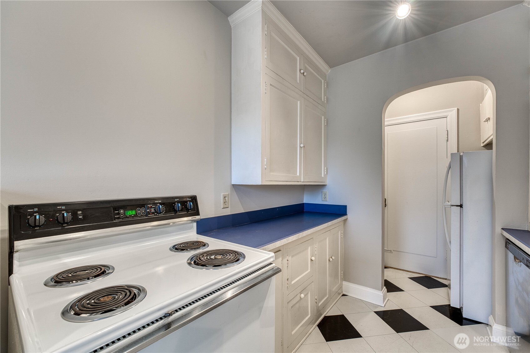 5810 Cowen Place NE #301, Seattle, WA 98105