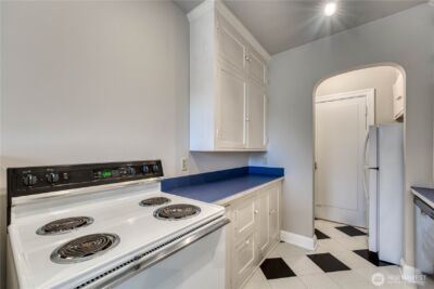 5810 Cowen Place NE #301, Seattle, WA 98105 - Photo 23