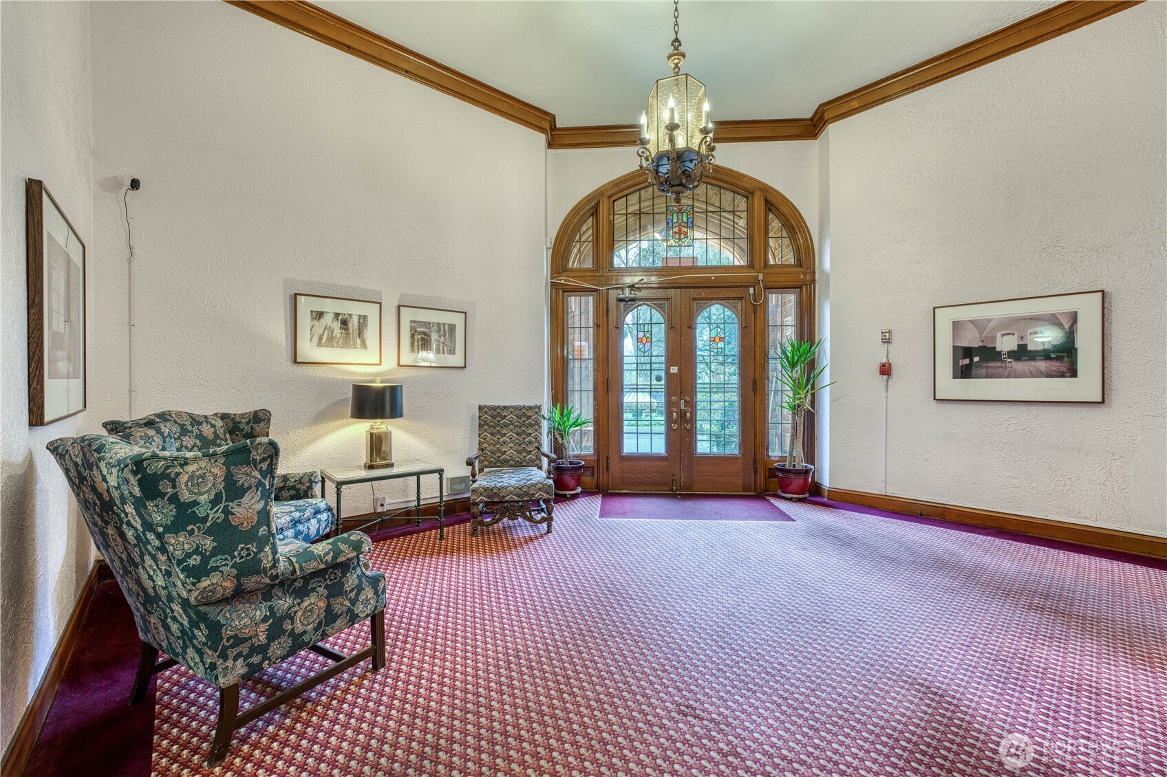 5810 Cowen Place NE #301, Seattle, WA 98105