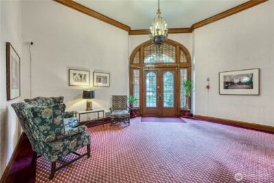 5810 Cowen Place NE #301, Seattle, WA 98105 - Photo 4