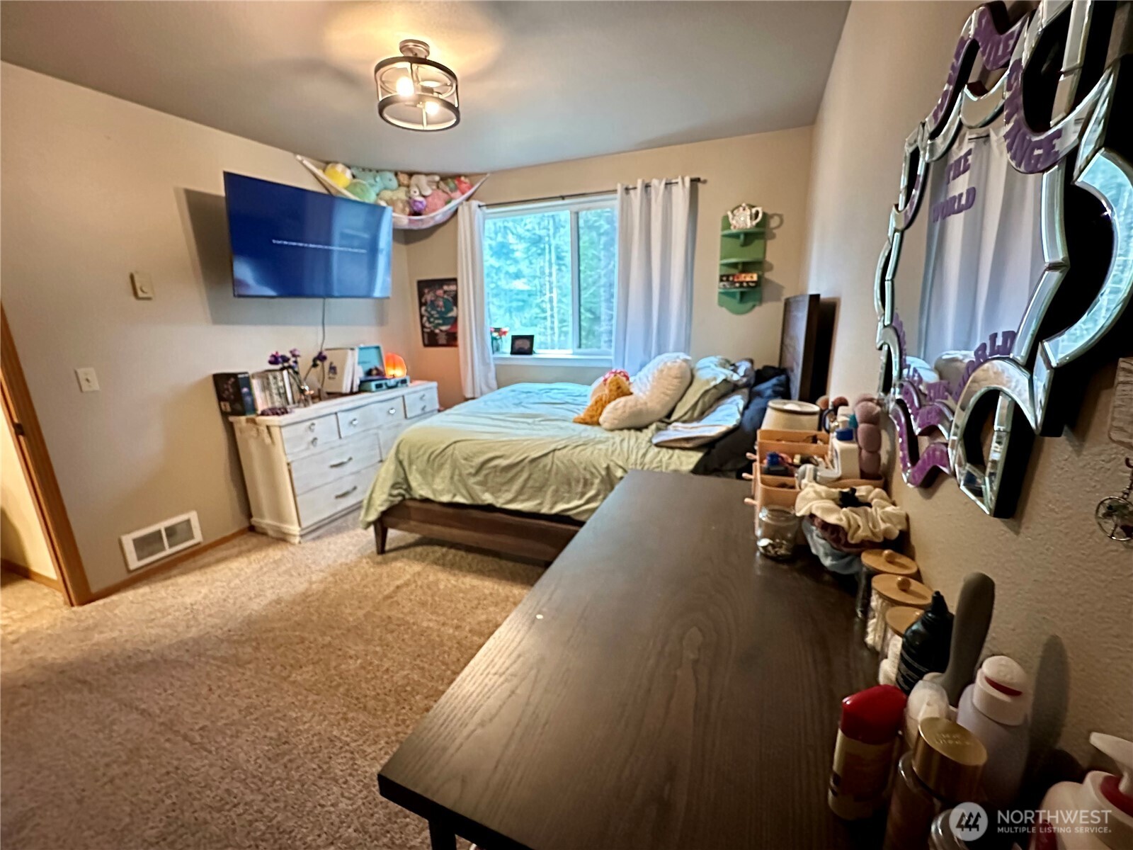 970 N Colony Surf Drive , Lilliwaup, WA 98555-9784