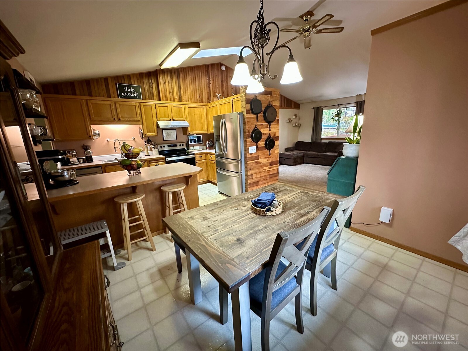 970 N Colony Surf Drive , Lilliwaup, WA 98555-9784