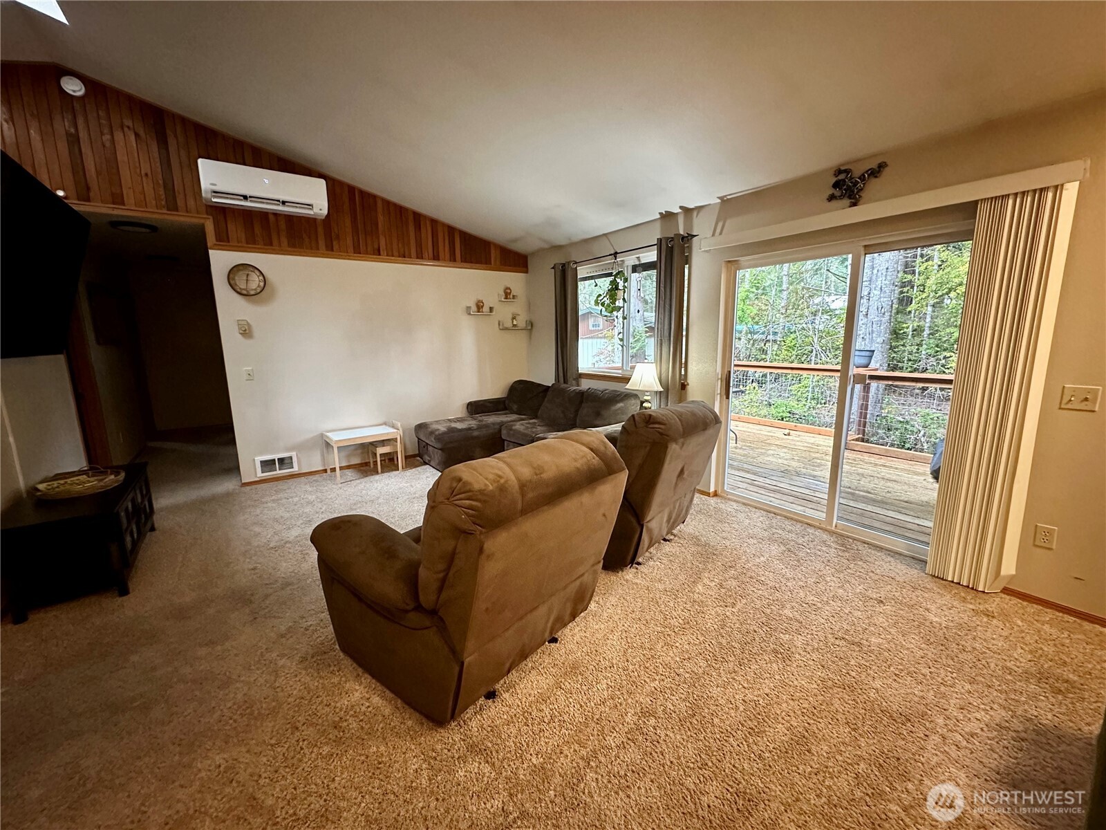 970 N Colony Surf Drive , Lilliwaup, WA 98555-9784