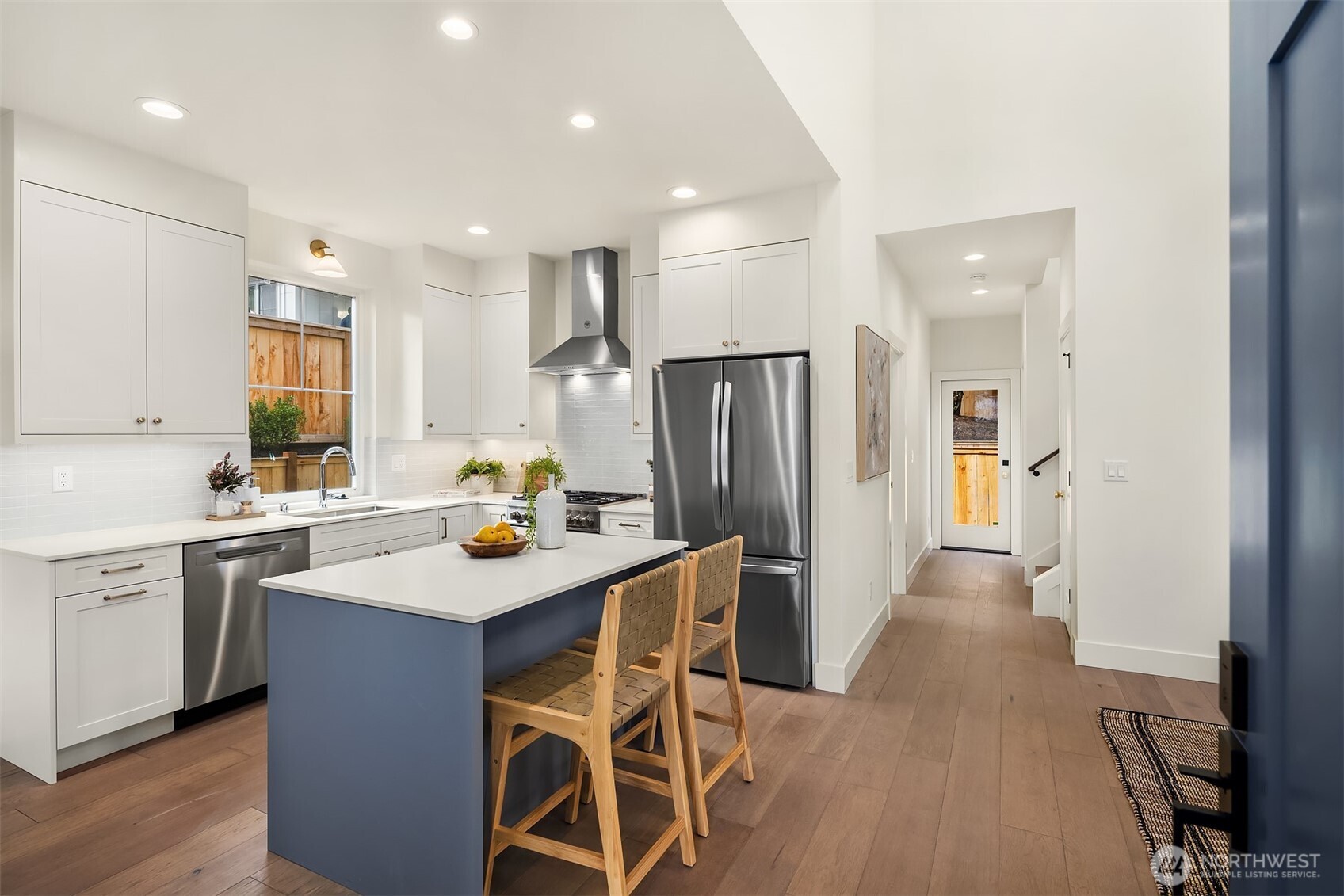 333 18th Avenue , Kirkland, WA 98033