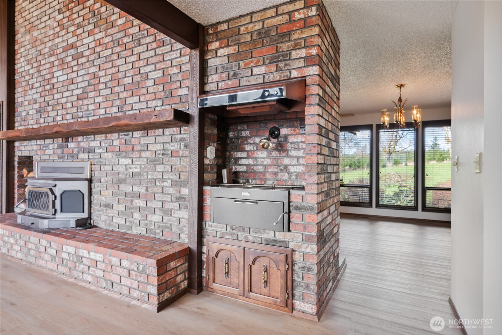 2366 Seminary Hill Road , Centralia, WA 98531