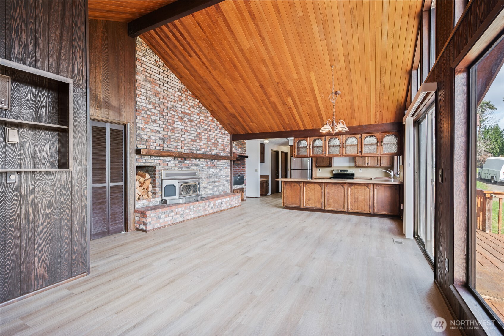 2366 Seminary Hill Road , Centralia, WA 98531