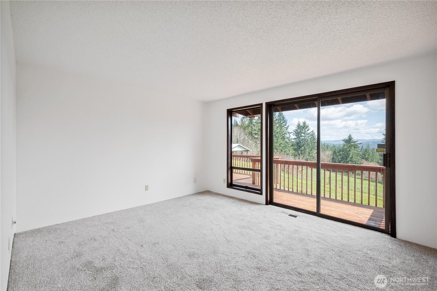 2366 Seminary Hill Road , Centralia, WA 98531