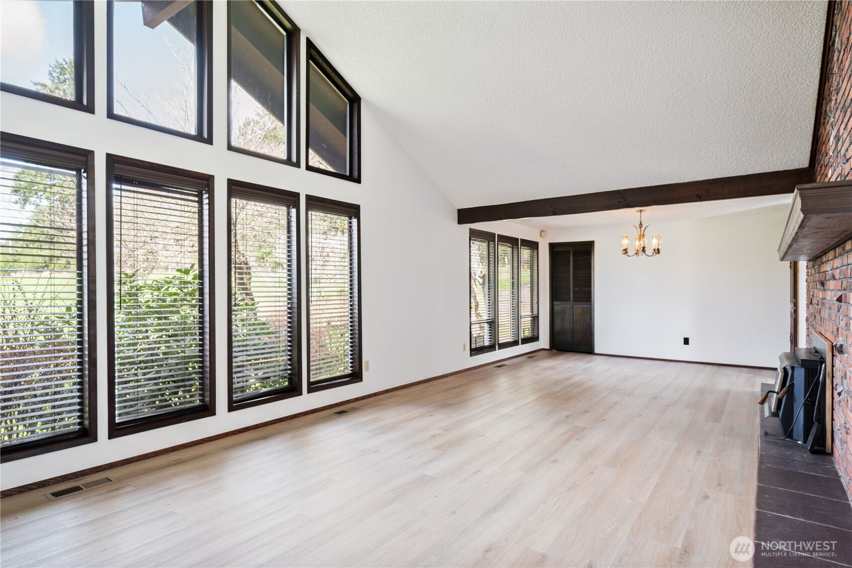 2366 Seminary Hill Road , Centralia, WA 98531