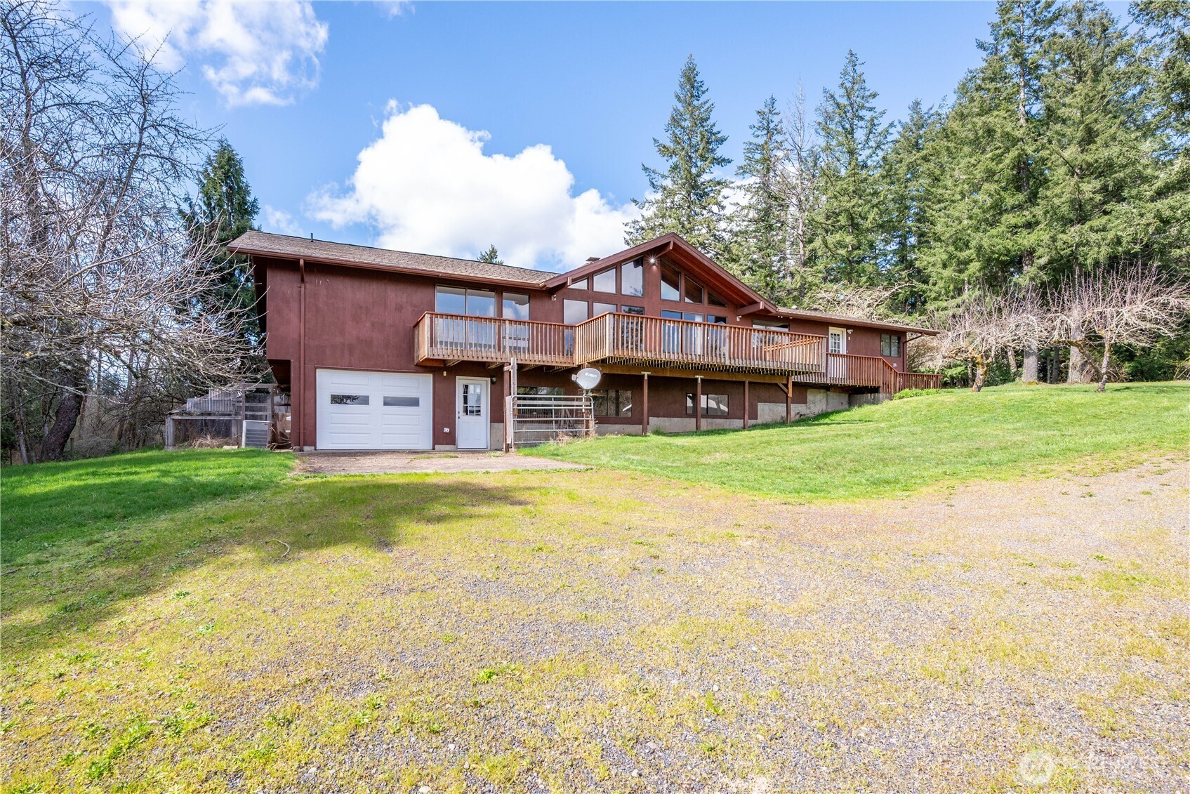 2366 Seminary Hill Road , Centralia, WA 98531