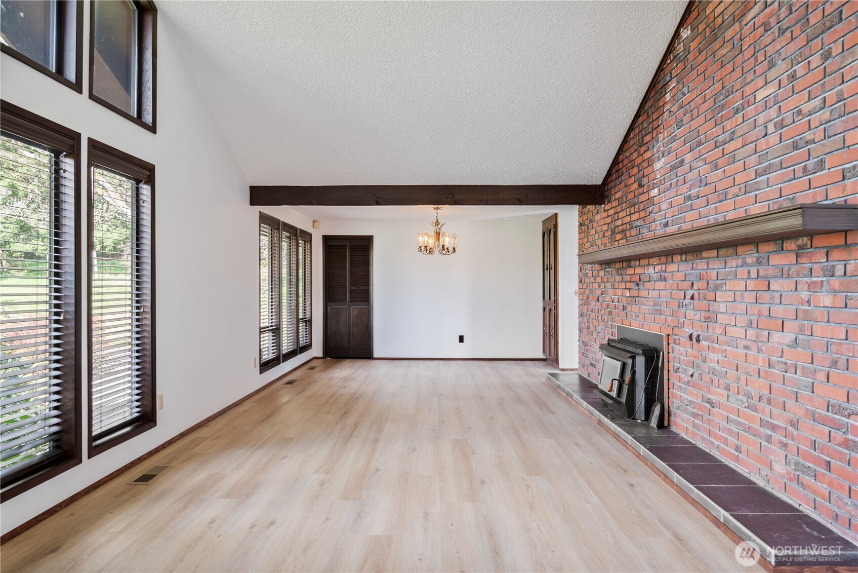 2366 Seminary Hill Road , Centralia, WA 98531