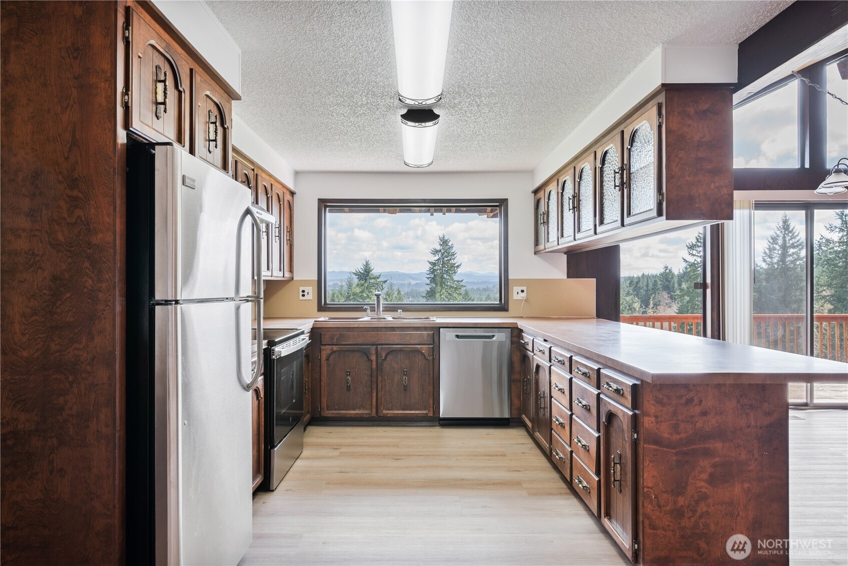 2366 Seminary Hill Road , Centralia, WA 98531