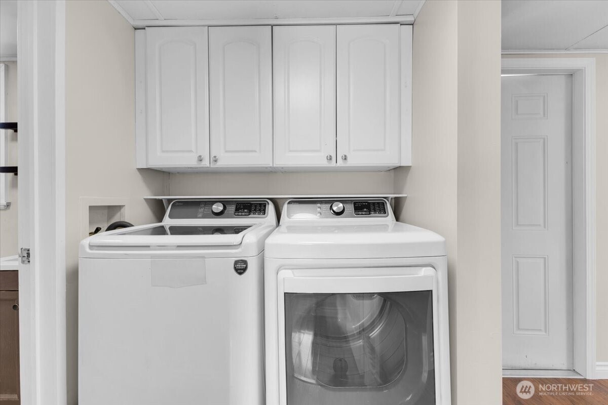 7614 NE Bothell Wy #11, Kenmore, WA 98028