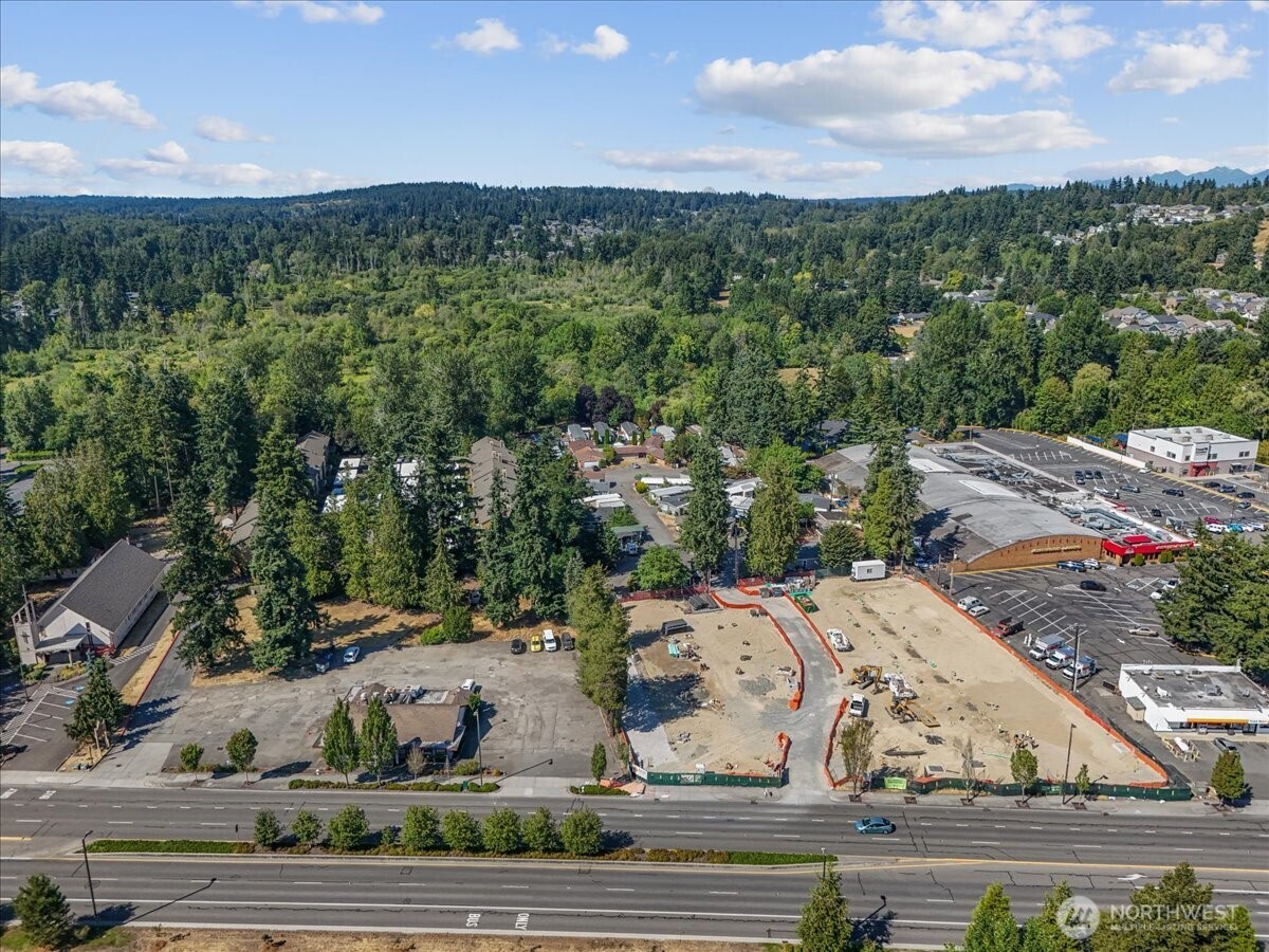 7614 NE Bothell Wy #11, Kenmore, WA 98028