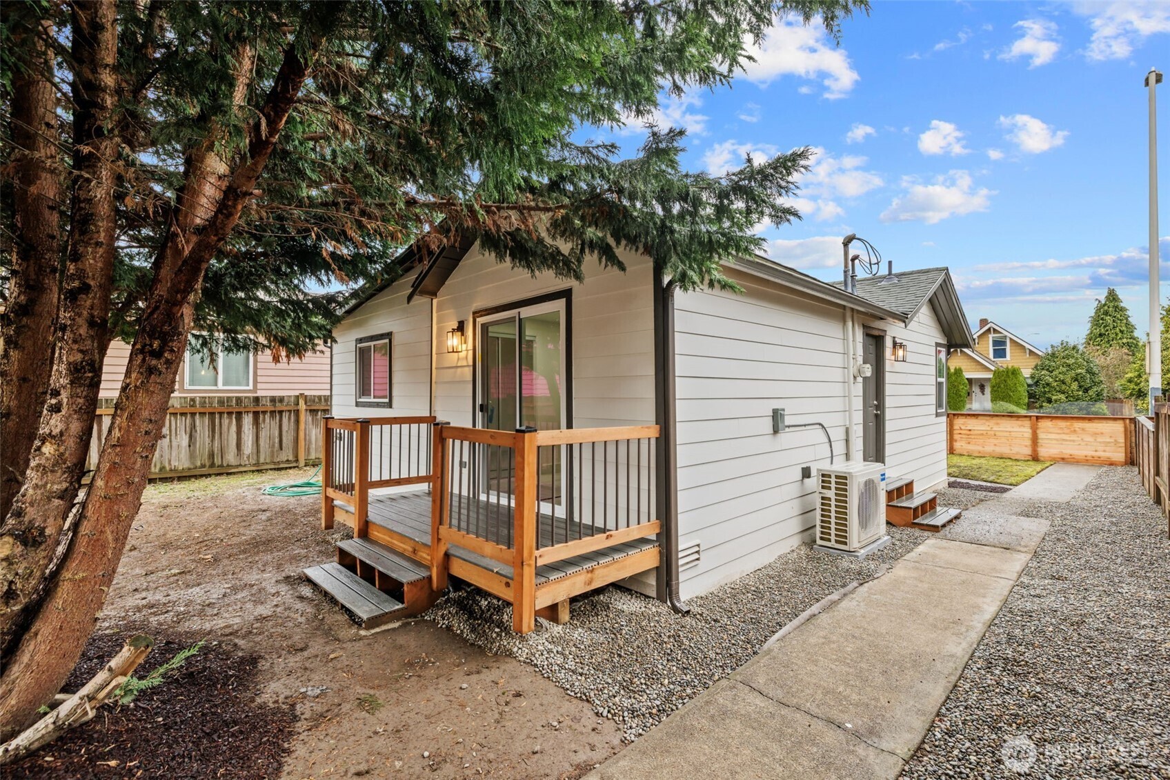 1521 N 3rd Street , Renton, WA 98057