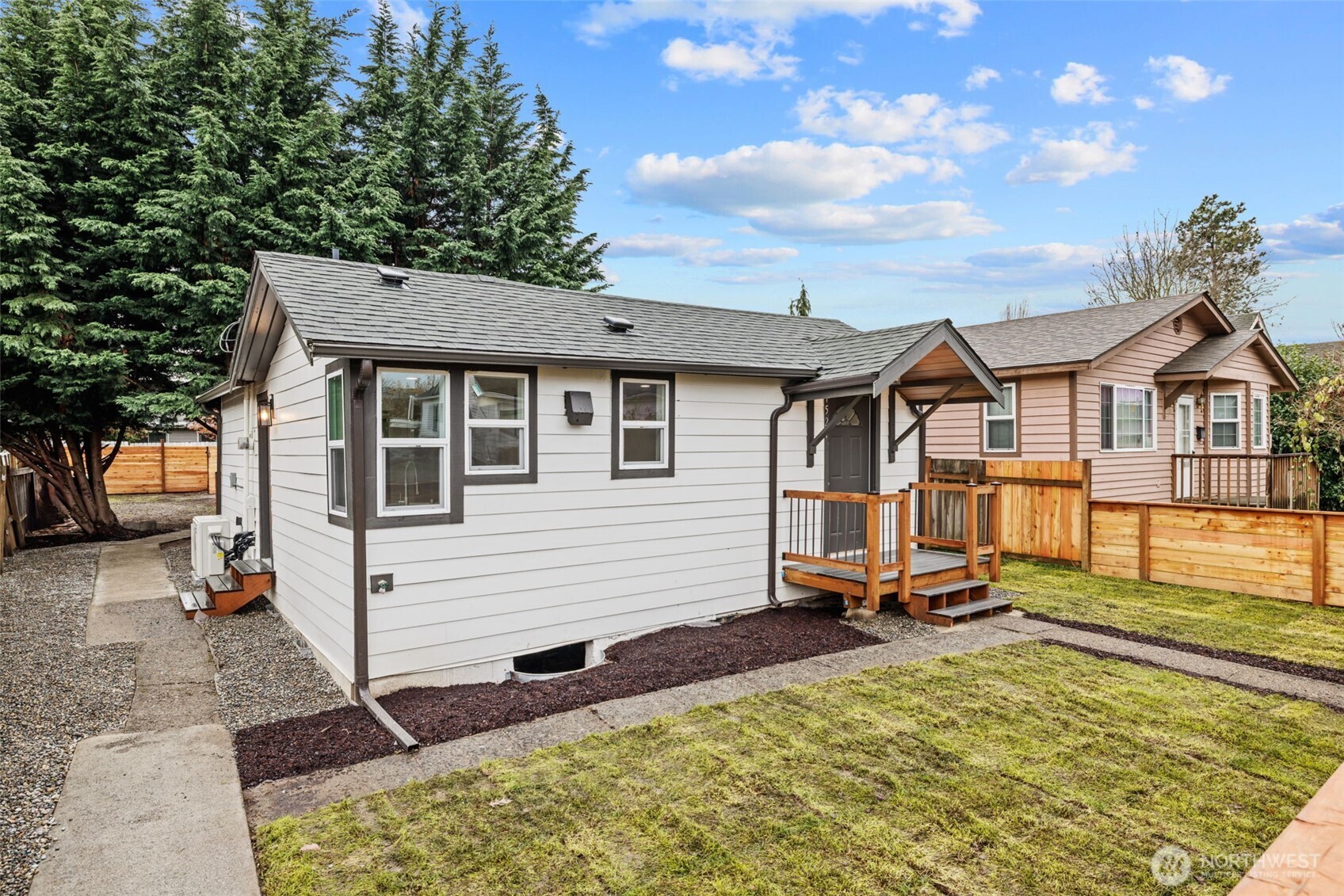 1521 N 3rd Street , Renton, WA 98057