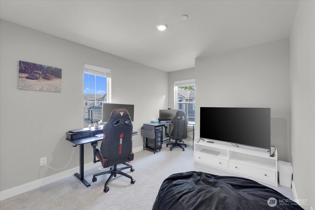 8576 35th Place NE, Marysville, WA 98270