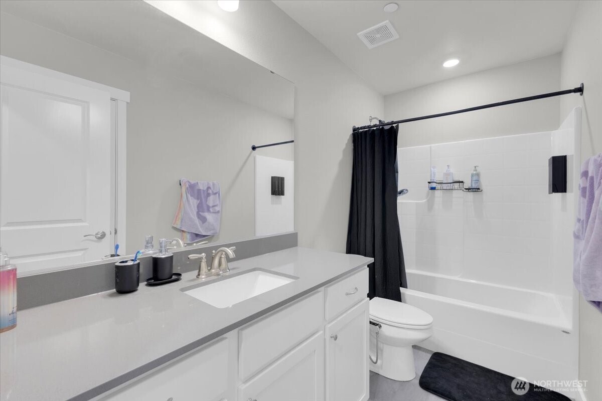 8576 35th Place NE, Marysville, WA 98270