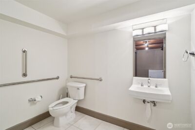 1886 25th Avenue NE #101, Issaquah, WA 98029 - Photo 13