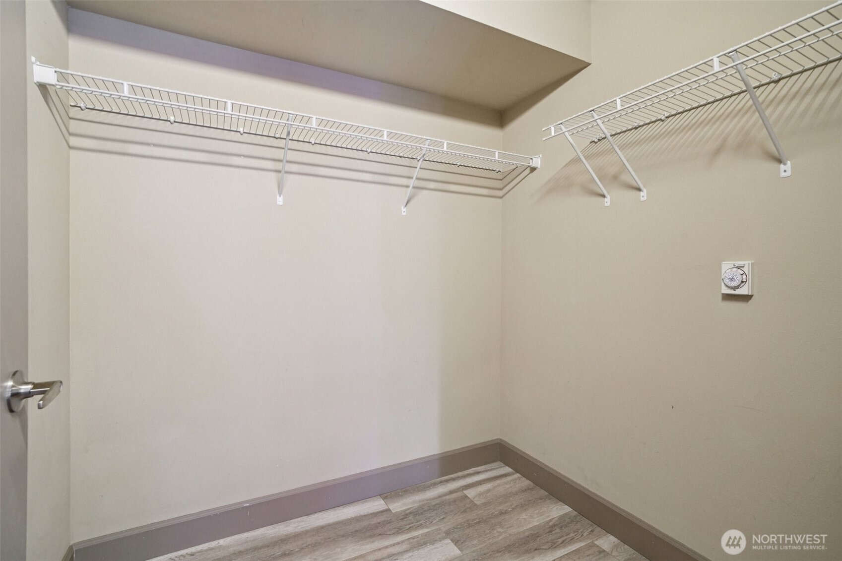 1886 25th Avenue NE #101, Issaquah, WA 98029