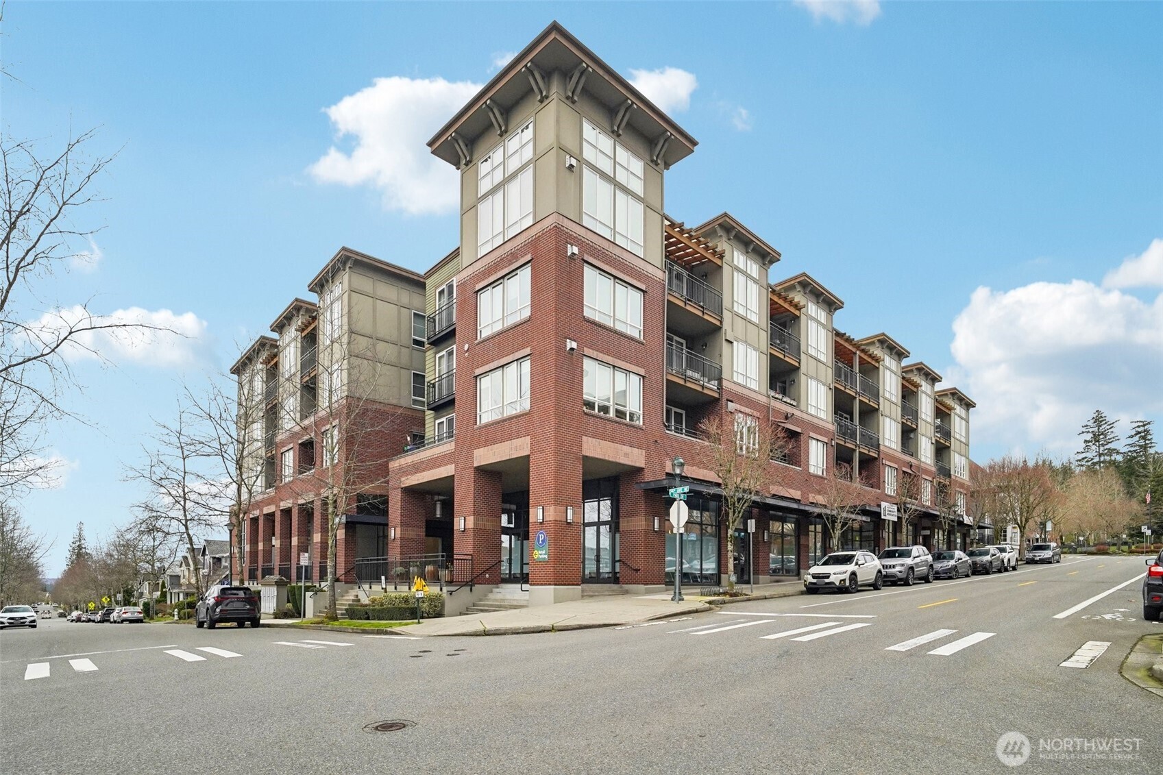 1886 25th Avenue NE #101, Issaquah, WA 98029