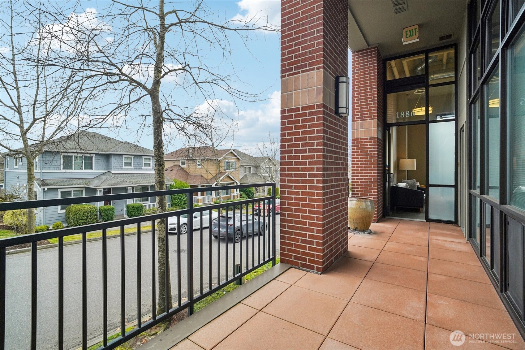 1886 25th Avenue NE #101, Issaquah, WA 98029