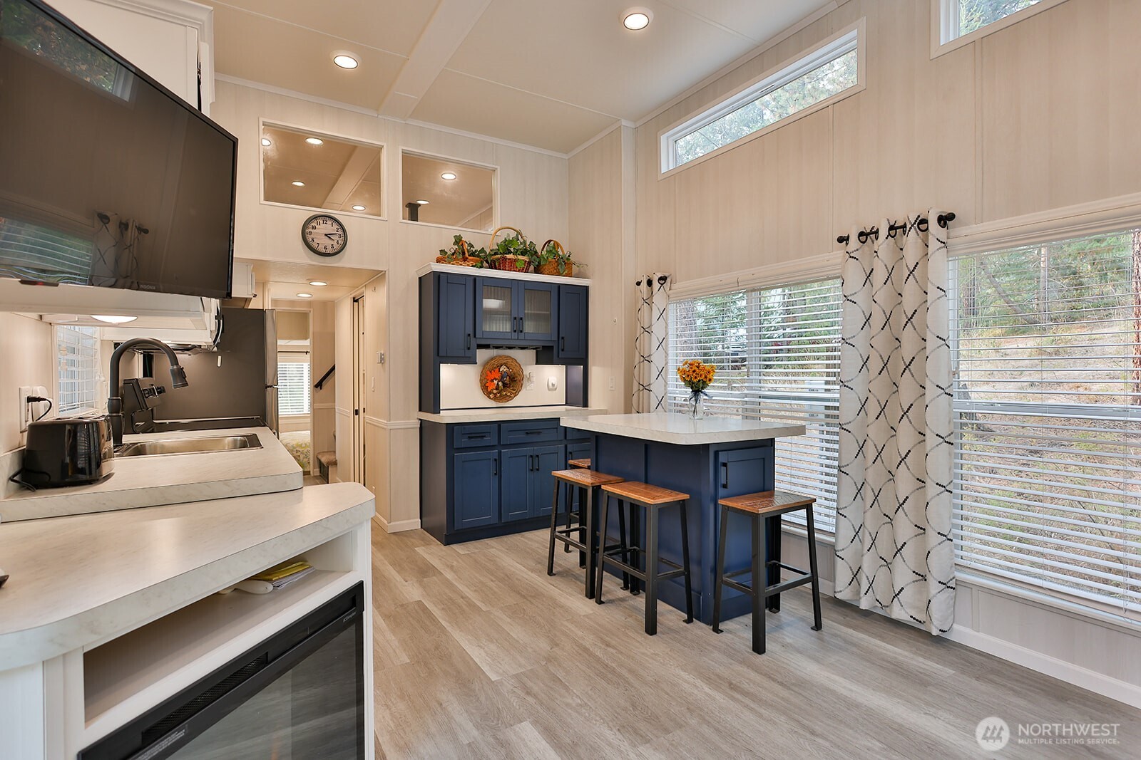 21512 Camp 12 Road , Leavenworth, WA 98826