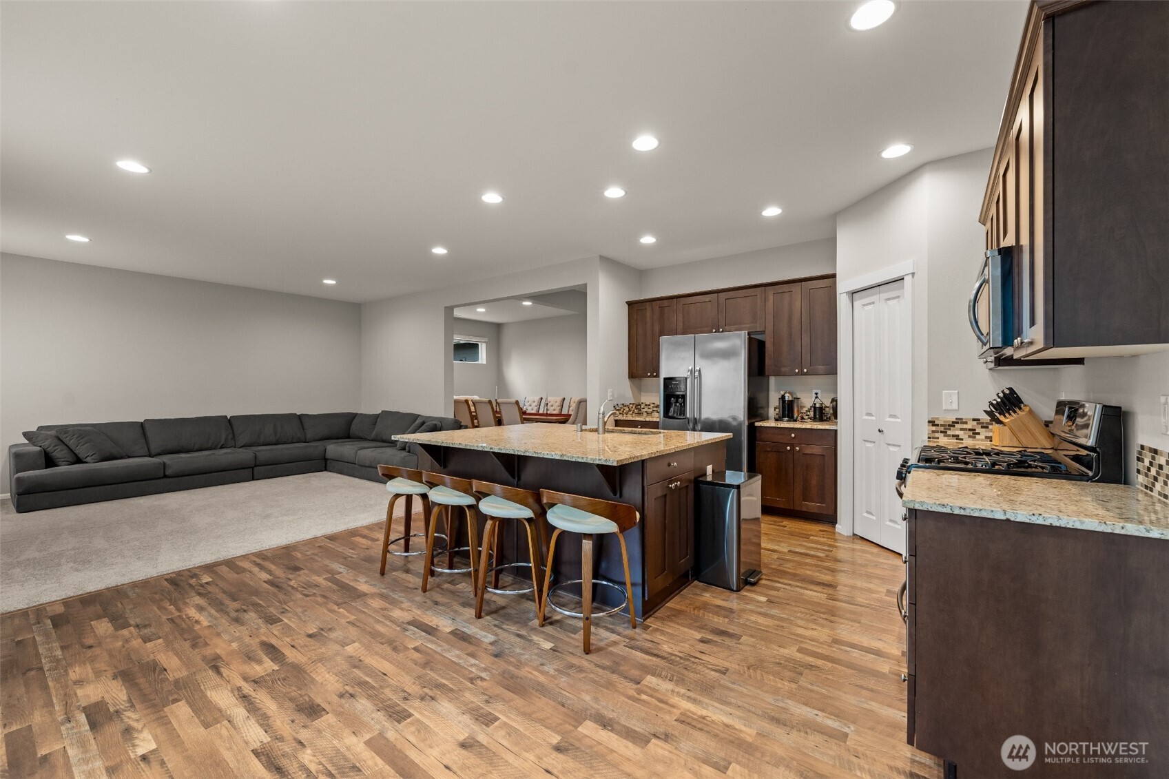 8126 175th Street E, Puyallup, WA 98375-6276