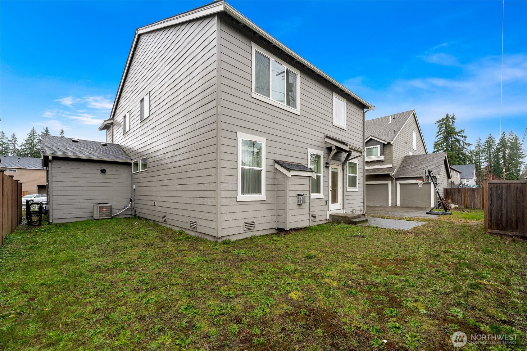 8126 175th Street E, Puyallup, WA 98375-6276