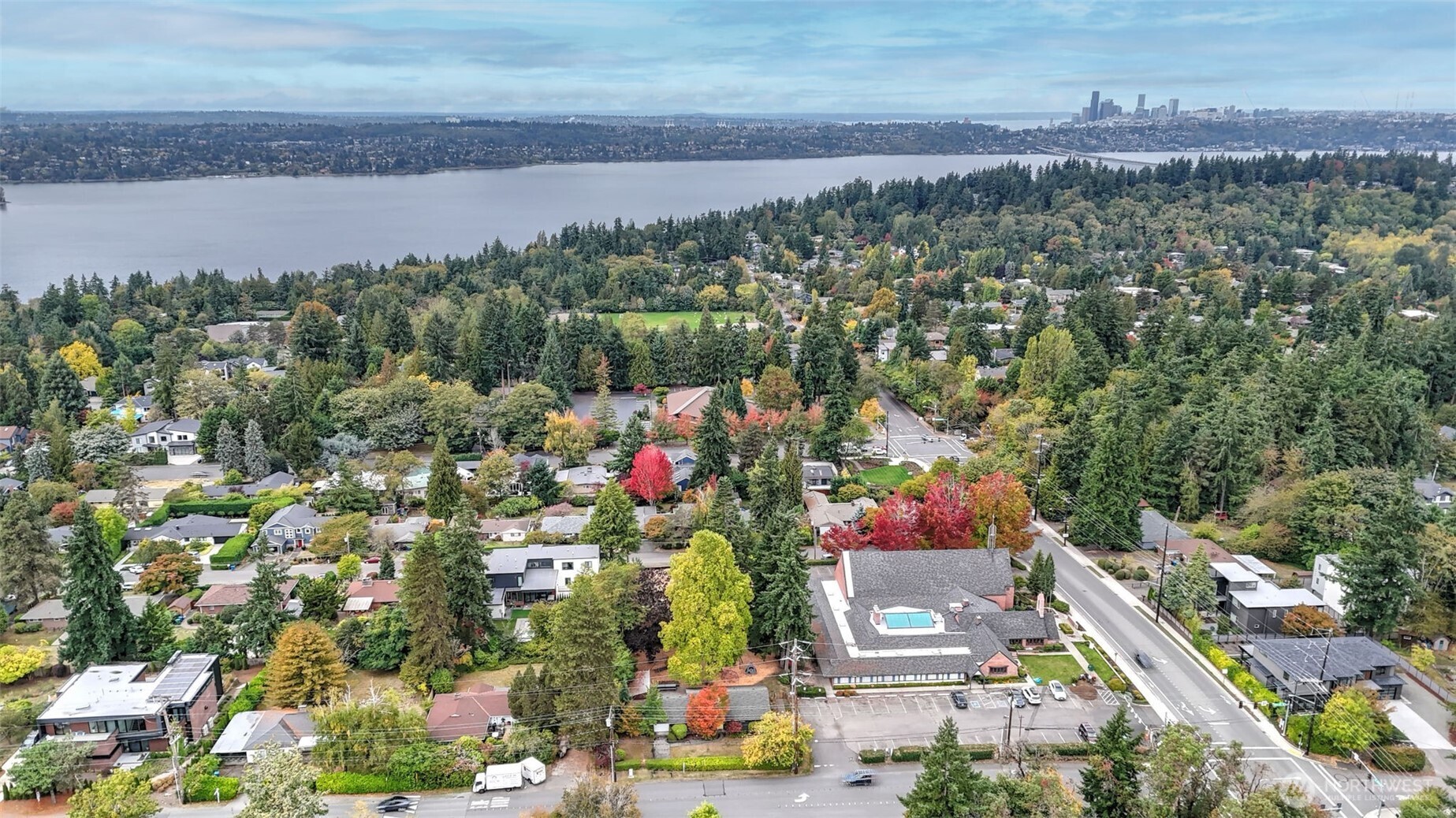 4025 86th Avenue SE, Mercer Island, WA 98040