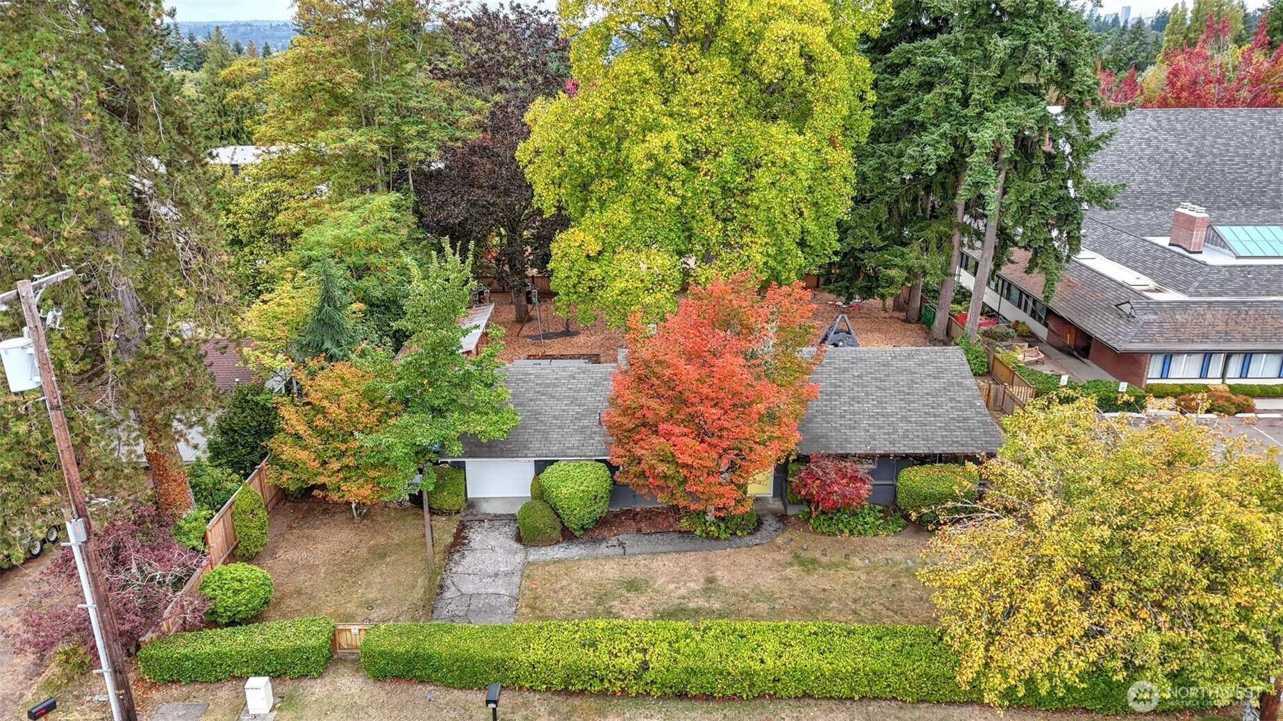 4025 86th Avenue SE, Mercer Island, WA 98040