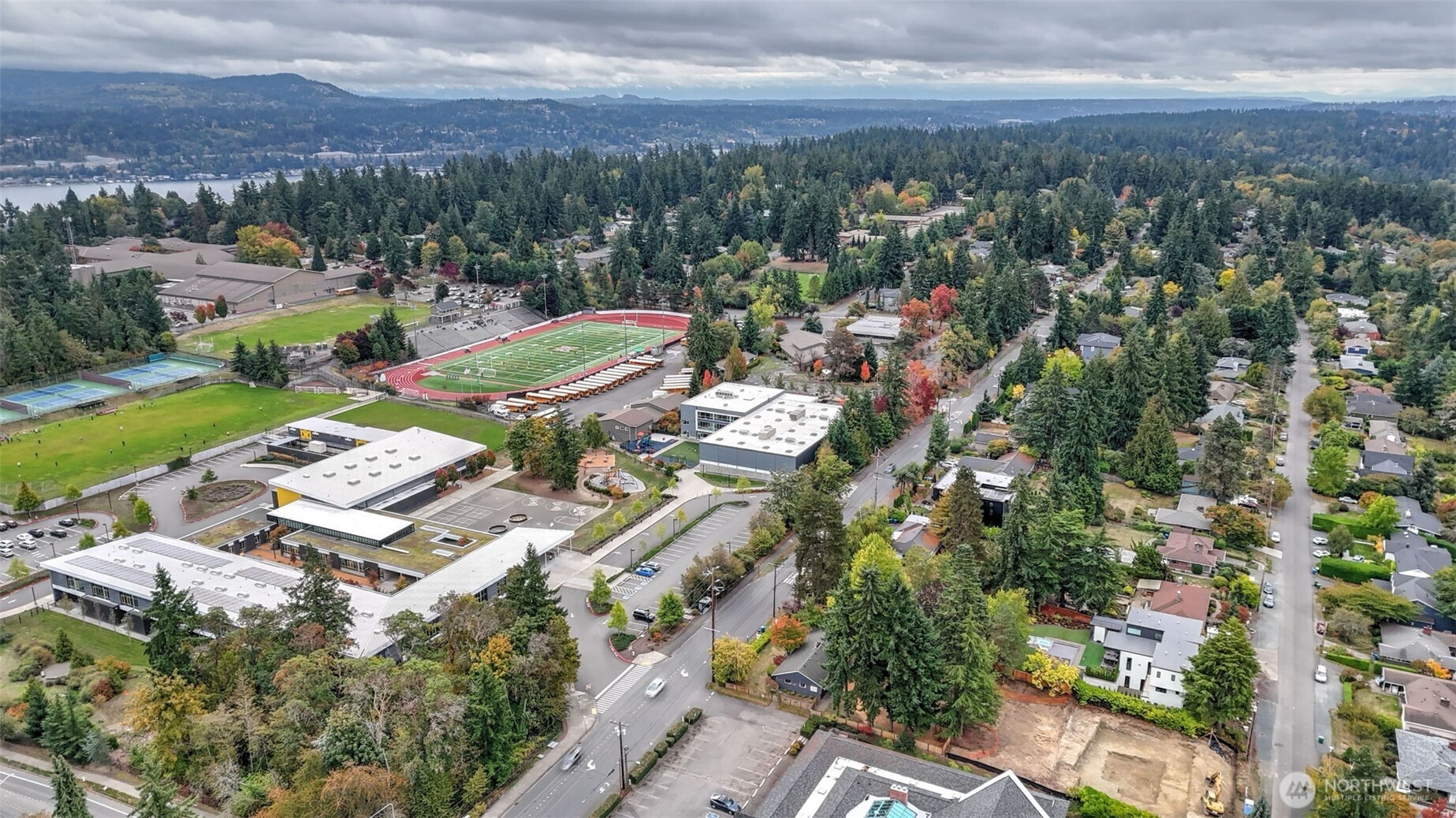 4025 86th Avenue SE, Mercer Island, WA 98040