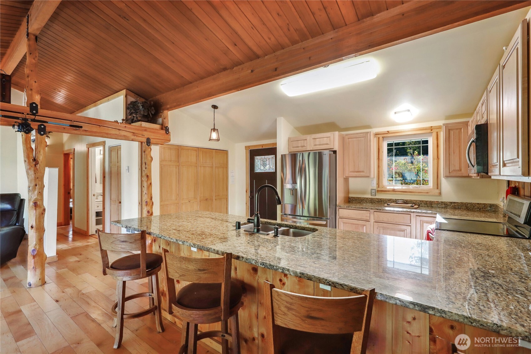 27442 State Highway 104 NE, Kingston, WA 98346-9491