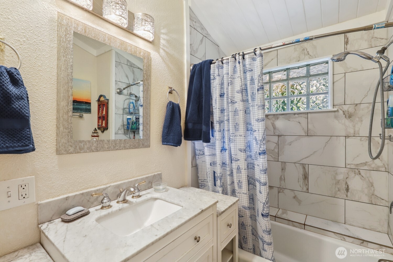 27442 State Highway 104 NE, Kingston, WA 98346-9491