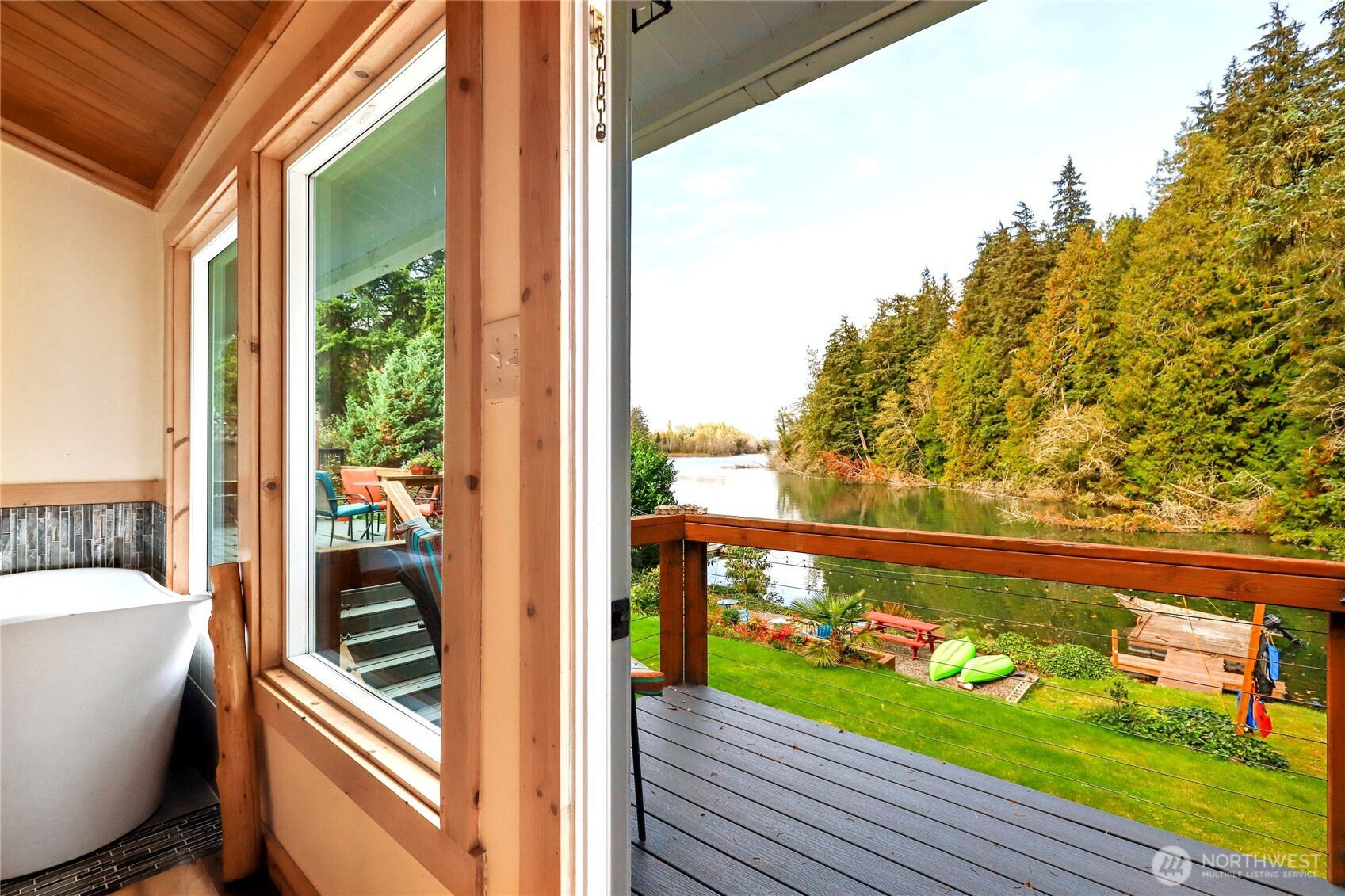 27442 State Highway 104 NE, Kingston, WA 98346-9491