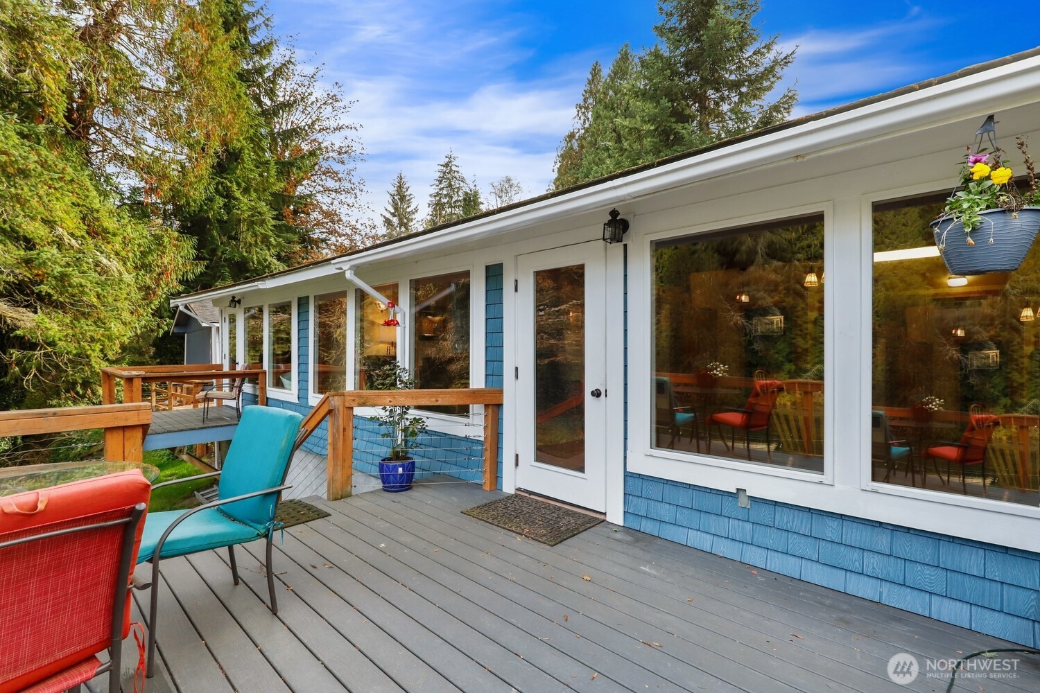 27442 State Highway 104 NE, Kingston, WA 98346-9491