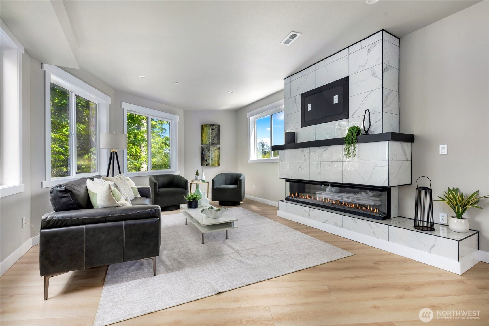 5732 Halls Lake Way , Lynnwood, WA 98036