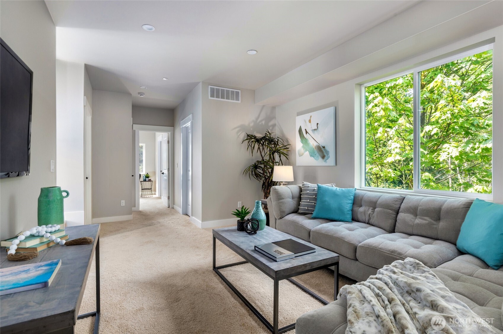 5732 Halls Lake Way , Lynnwood, WA 98036