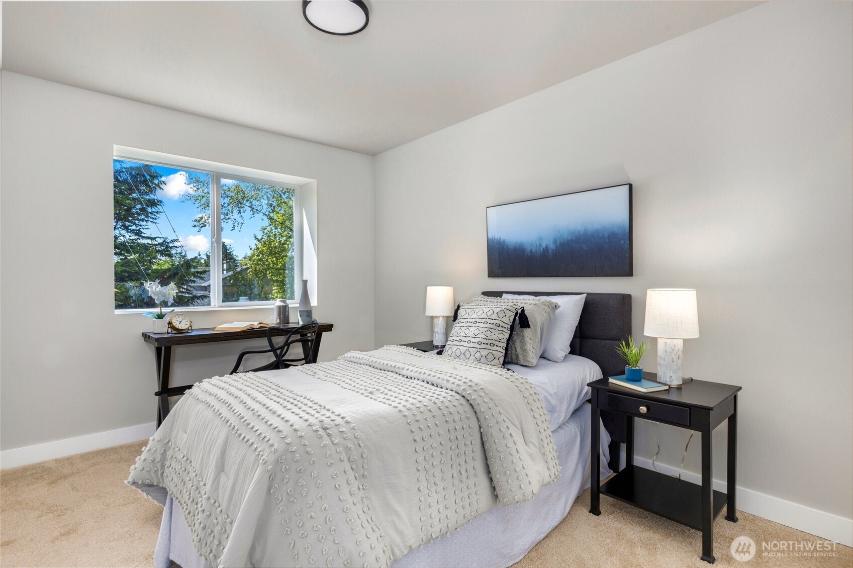 5732 Halls Lake Way , Lynnwood, WA 98036