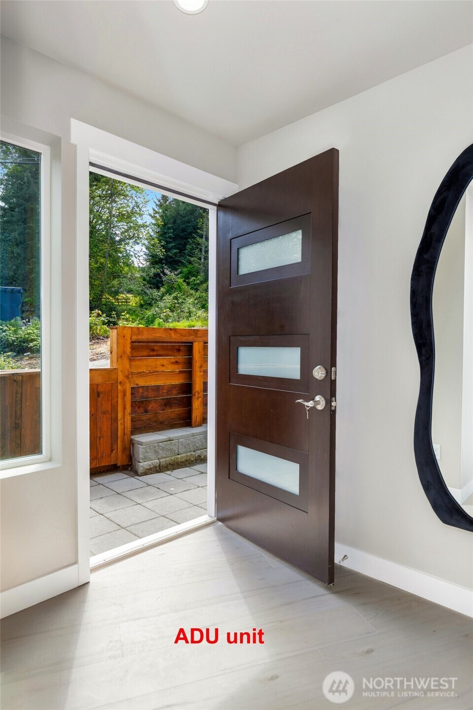 5732 Halls Lake Way , Lynnwood, WA 98036